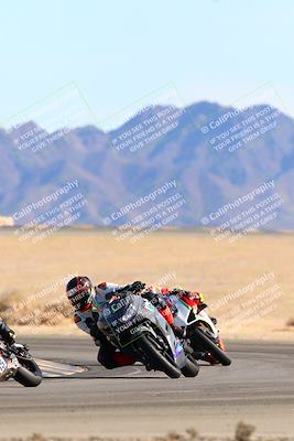 media/Jan-08-2022-SoCal Trackdays (Sat) [[1ec2777125]]/Turn 4 (1145am)/